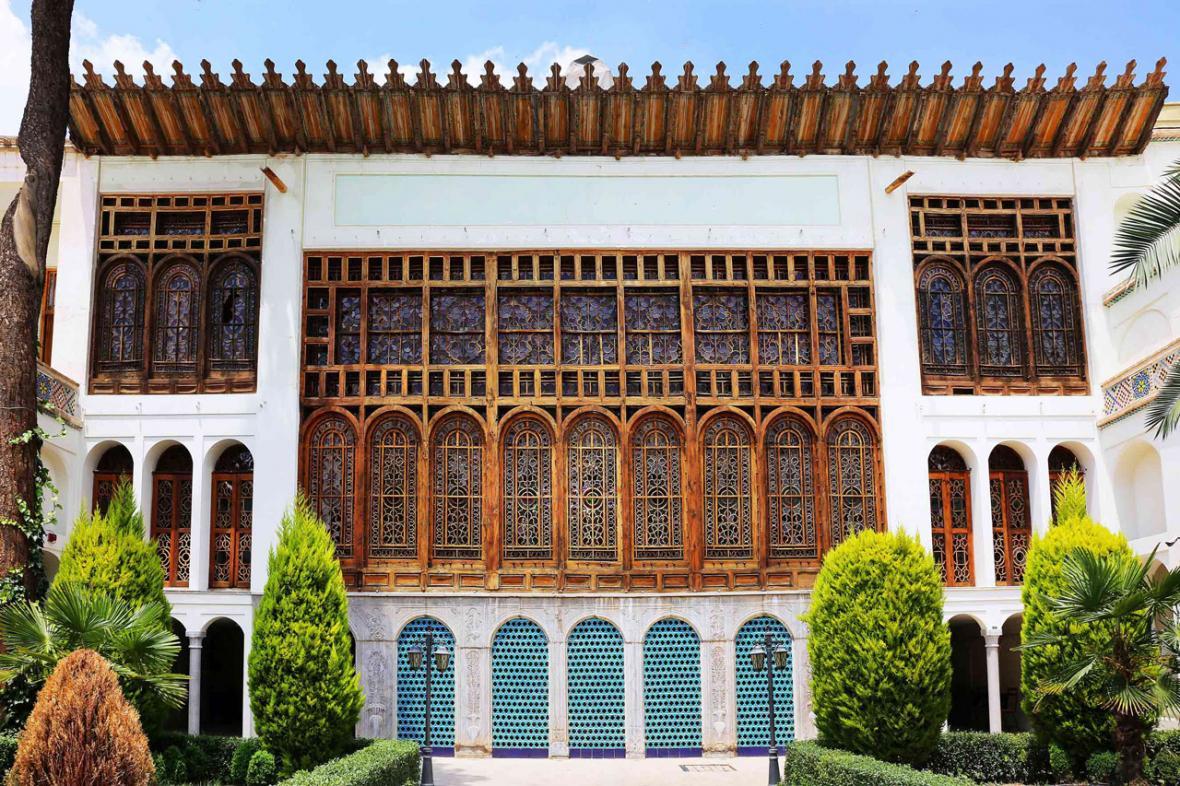 آشنایی با خانه تاریخی مشیرالملک Moshir Almolk Historical House آشنایی با خانه تاریخی مشیرالملک Moshir Almolk Historical House