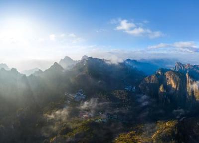 با تور مجازی به کوهستان هونگ شان چین سفر کنید